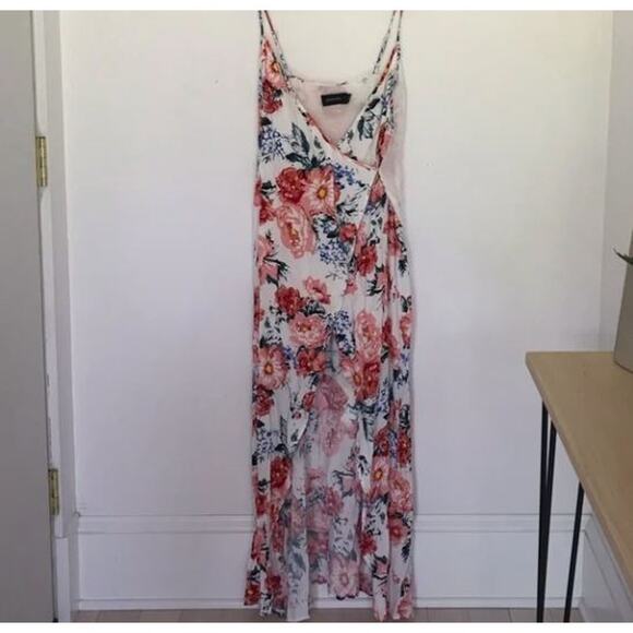 MINKPINK Little Blooms Maxi Wrap Effect Dress - Picture 3 of 4